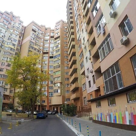 Просторная Квартира В Одессе أوديسا المظهر الخارجي الصورة